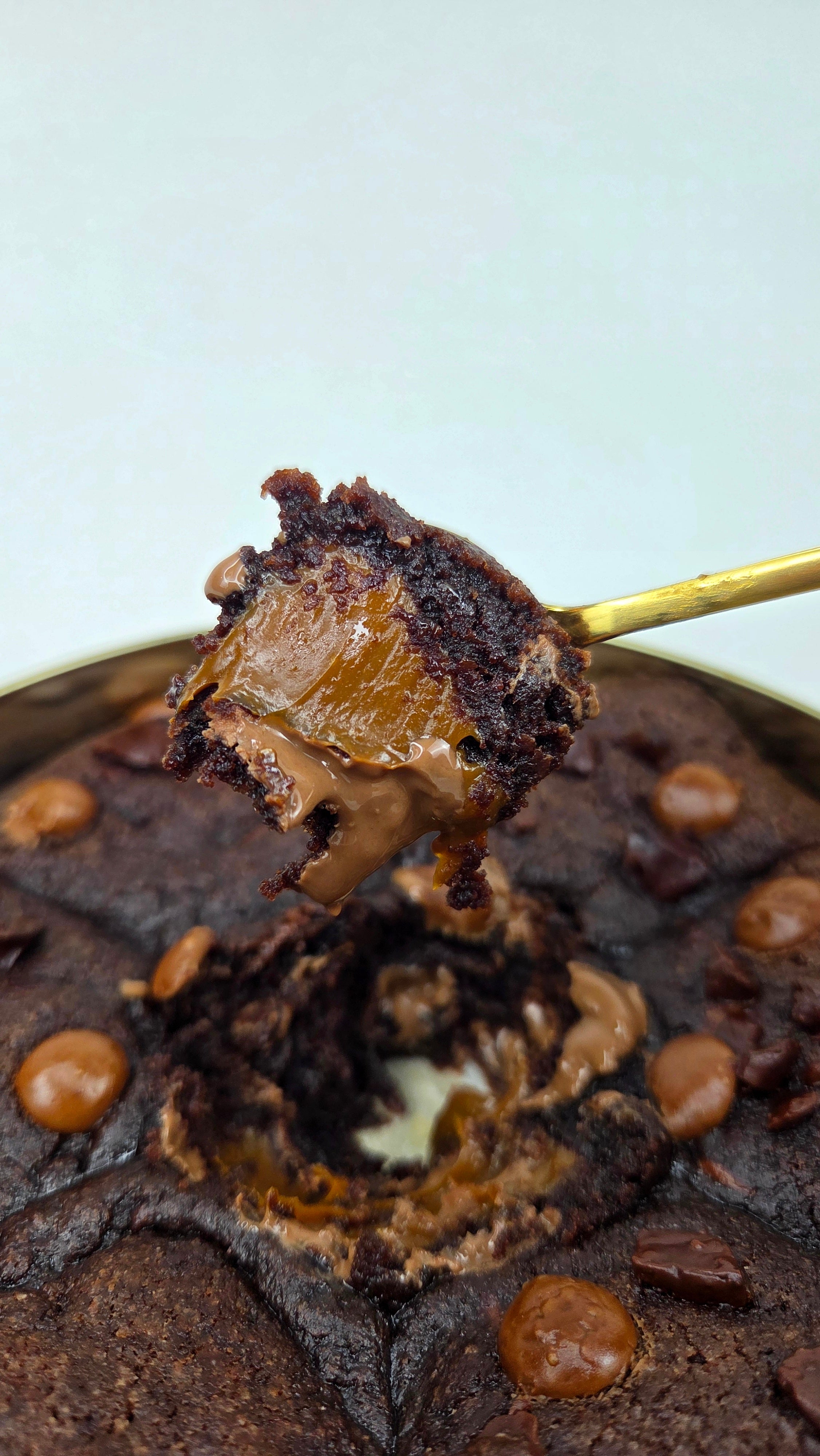Granny’s Fudgy Double Chocolate & Caramel Cookie Tin